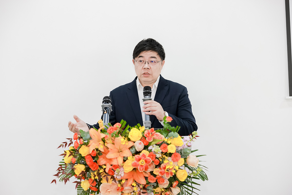 张宇峰.jpg